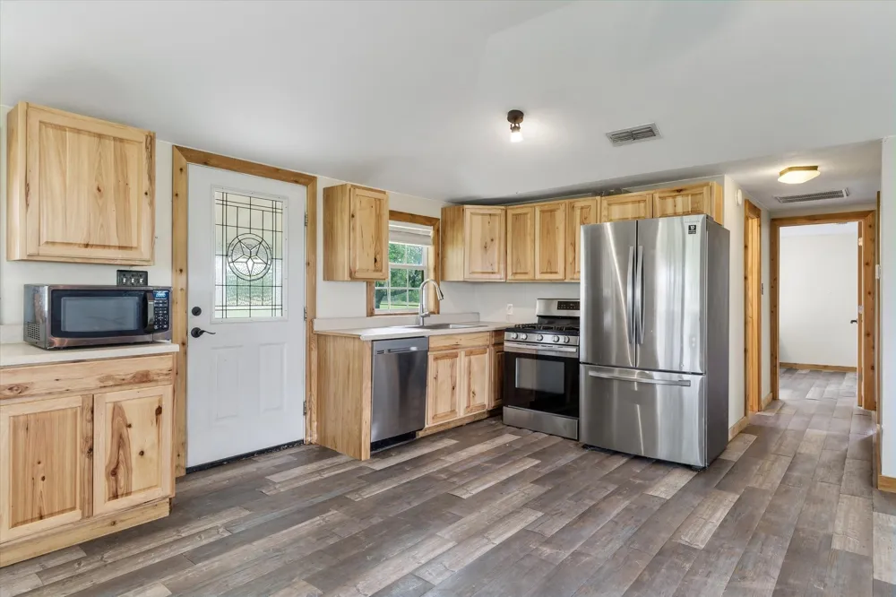 10266 County Road 1200 Athens, TX 75751