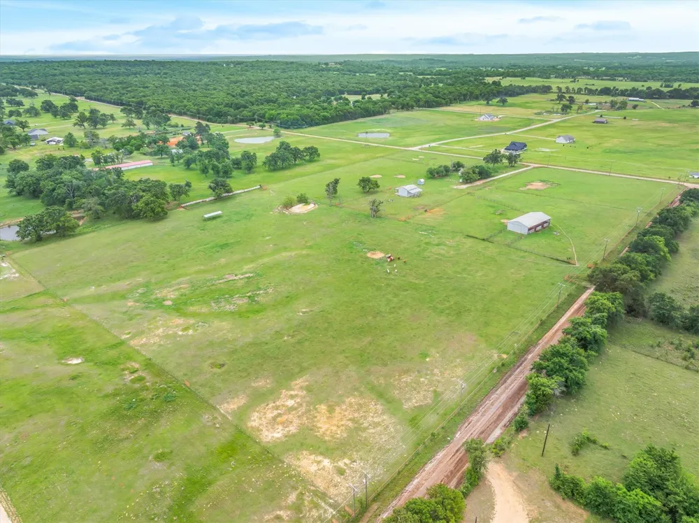 10266 County Road 1200 Athens, TX 75751