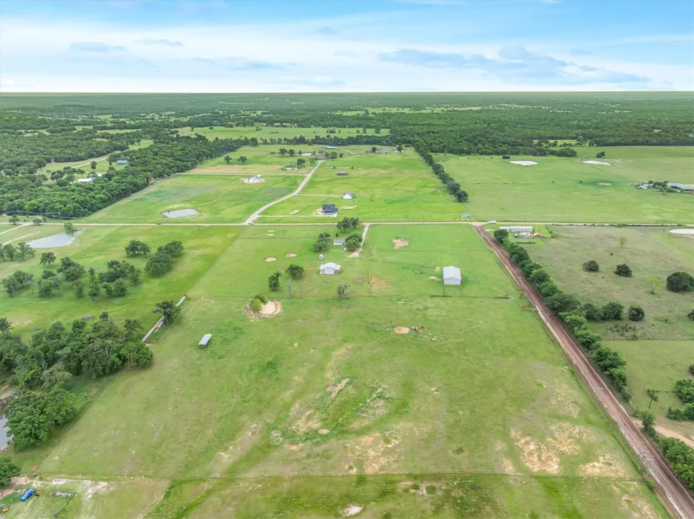 10266 County Road 1200 Athens, TX 75751