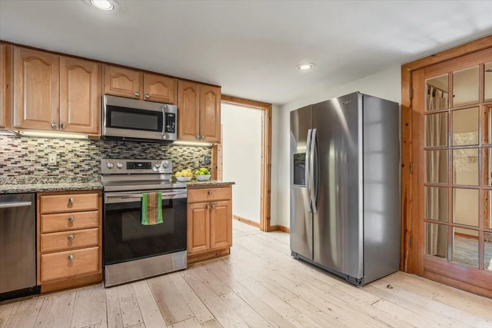 19196 Cleveland Avenue Galien, MI 49113