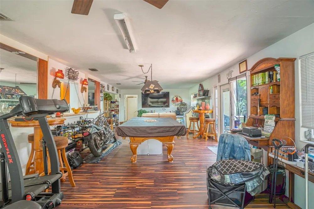 305 CLOVERLEAF ROAD Lake Placid, FL 33852
