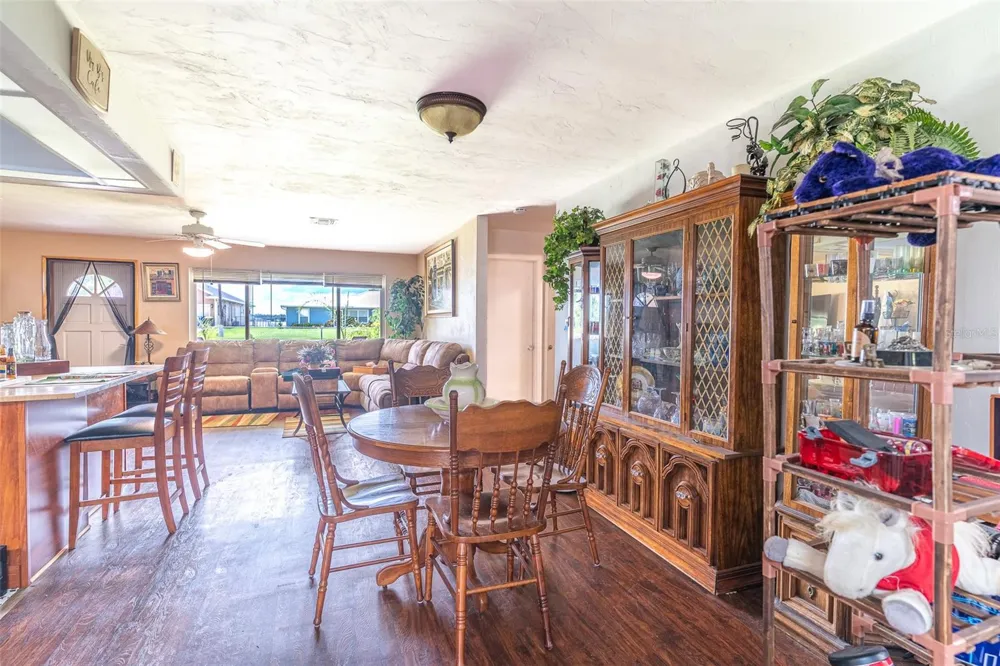 305 CLOVERLEAF ROAD Lake Placid, FL 33852