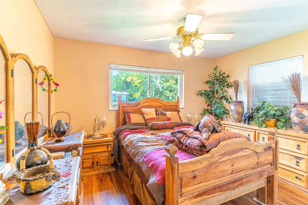 305 CLOVERLEAF ROAD Lake Placid, FL 33852