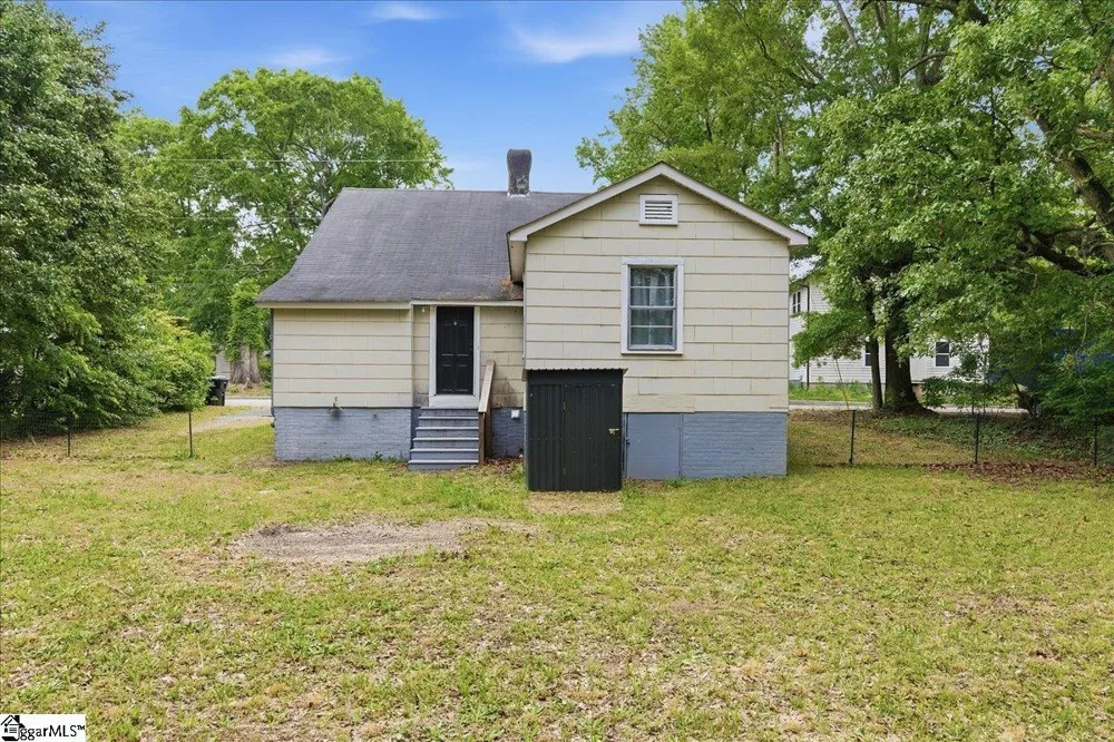 4 Mcgee Street Belton, SC 29627