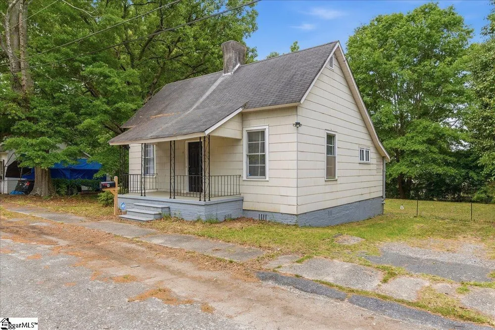 4 Mcgee Street Belton, SC 29627