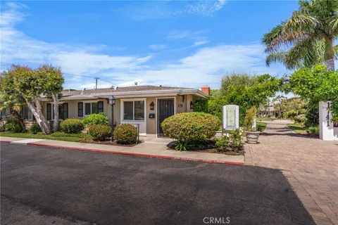 1741 Tustin