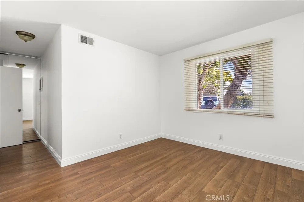 1741 Tustin Costa Mesa, CA 92627