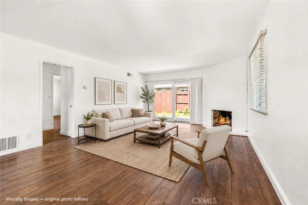 1741 Tustin Costa Mesa, CA 92627