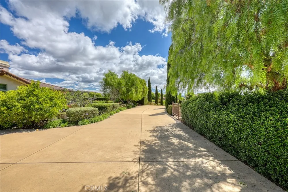 250 Foxen Bluff Lane Arroyo Grande, CA 93420