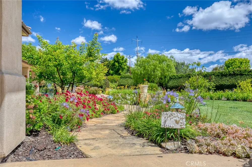 250 Foxen Bluff Lane Arroyo Grande, CA 93420