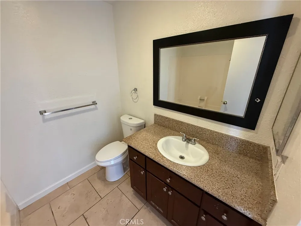 619 Bristol #23 Santa Ana, CA 92703