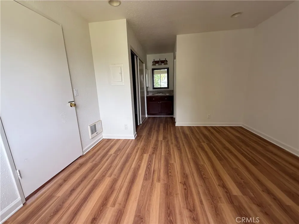 619 Bristol #23 Santa Ana, CA 92703