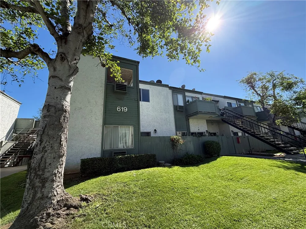 619 Bristol #23 Santa Ana, CA 92703