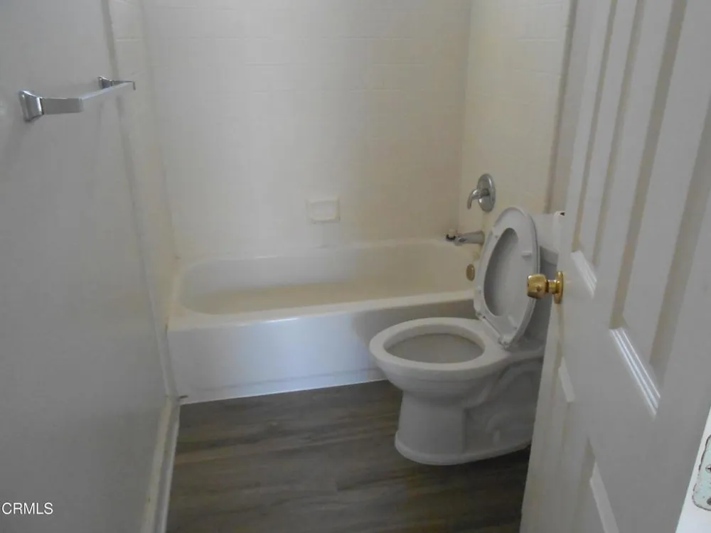 225 Brett Way Santa Paula, CA 93060