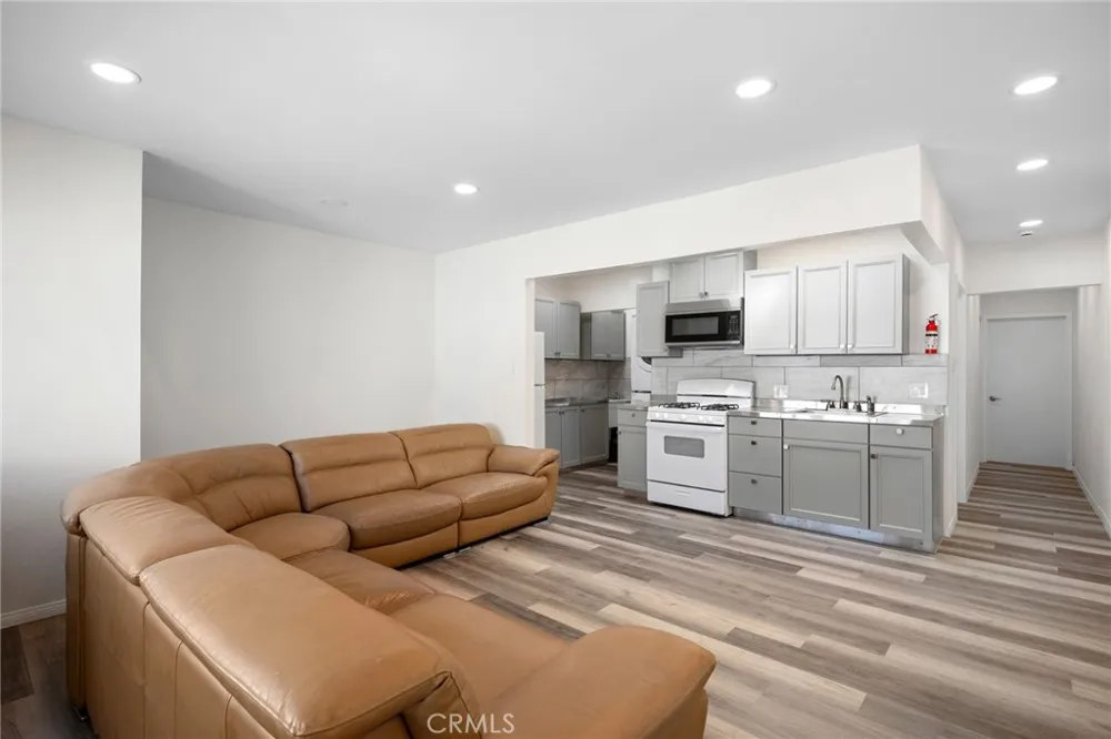 614 4th Street Montebello, CA 90640