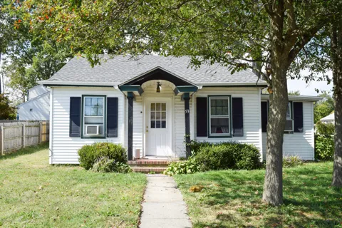53 Steiner Avenue #Front