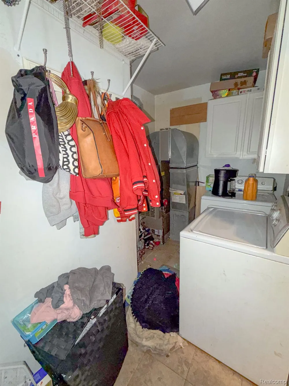 24811 Valley Avenue Eastpointe City, MI 48021