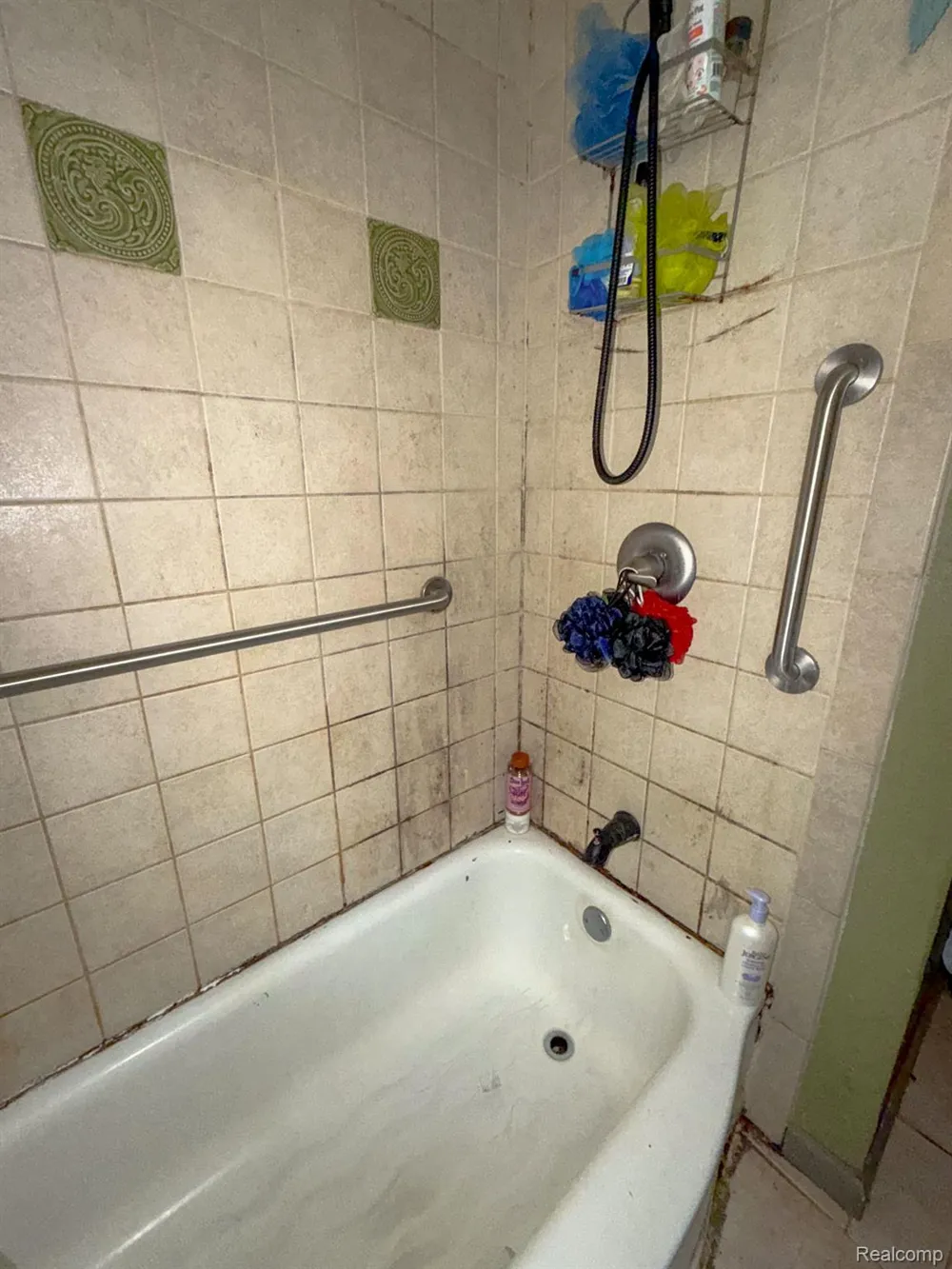 24811 Valley Avenue Eastpointe City, MI 48021
