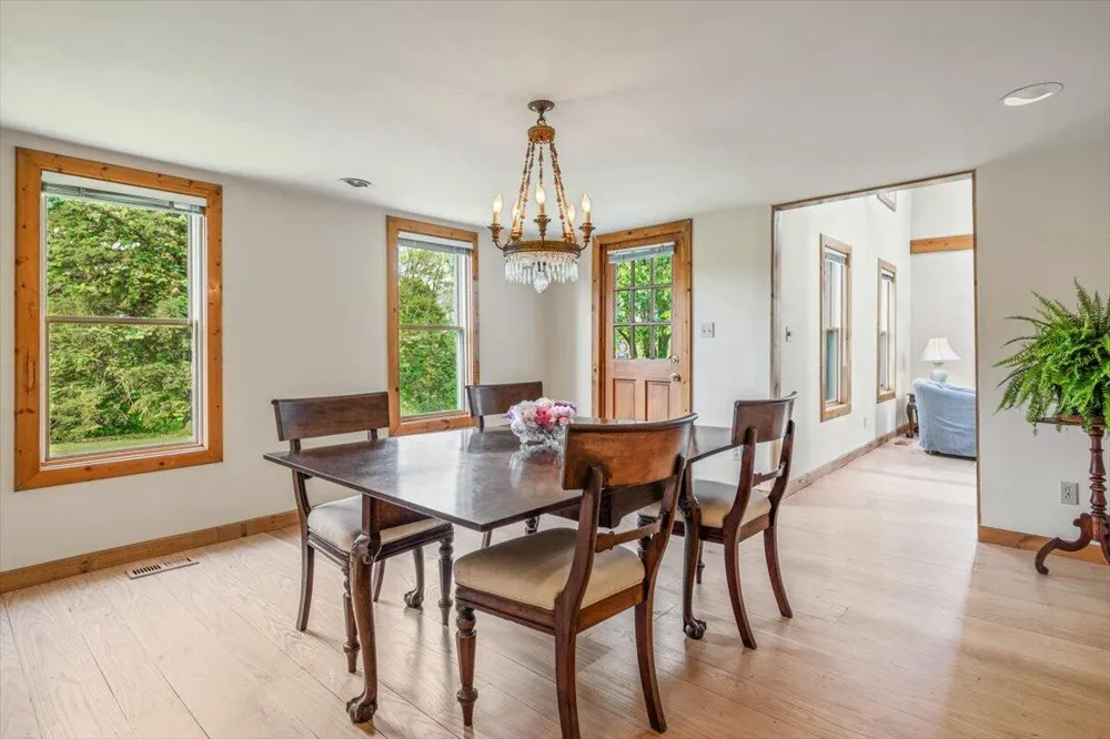 19196 Cleveland Avenue Galien Township, MI 49113