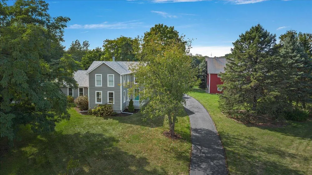 19196 Cleveland Avenue Galien Township, MI 49113