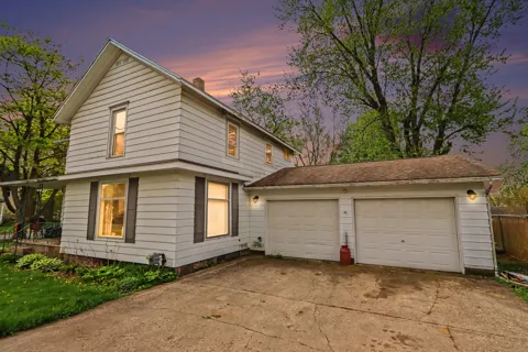 126 E South Street