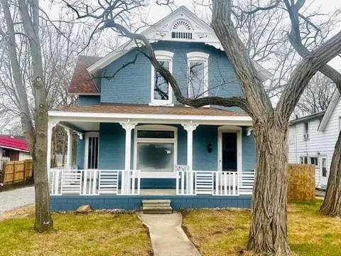 273 Southbound Gratiot Avenue