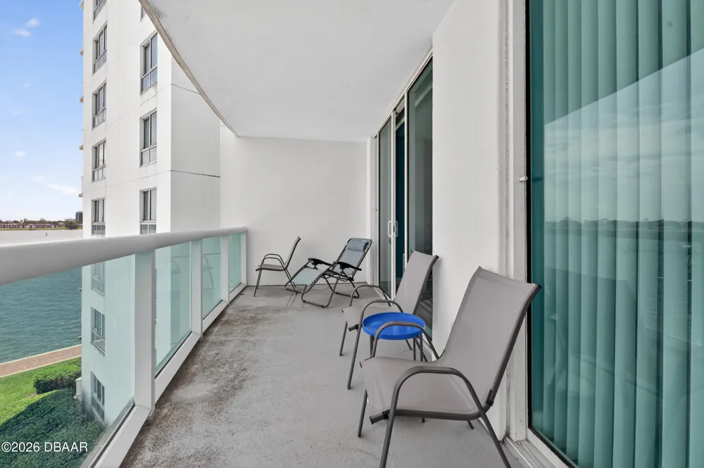 231 Riverside Drive #404 Holly Hill, FL 32117