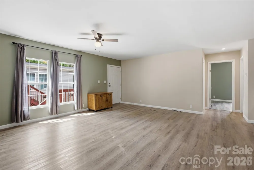 106 Central Avenue Swannanoa, NC 28778
