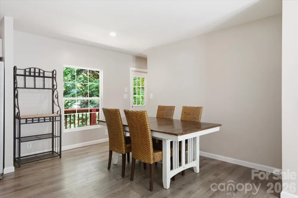 106 Central Avenue Swannanoa, NC 28778