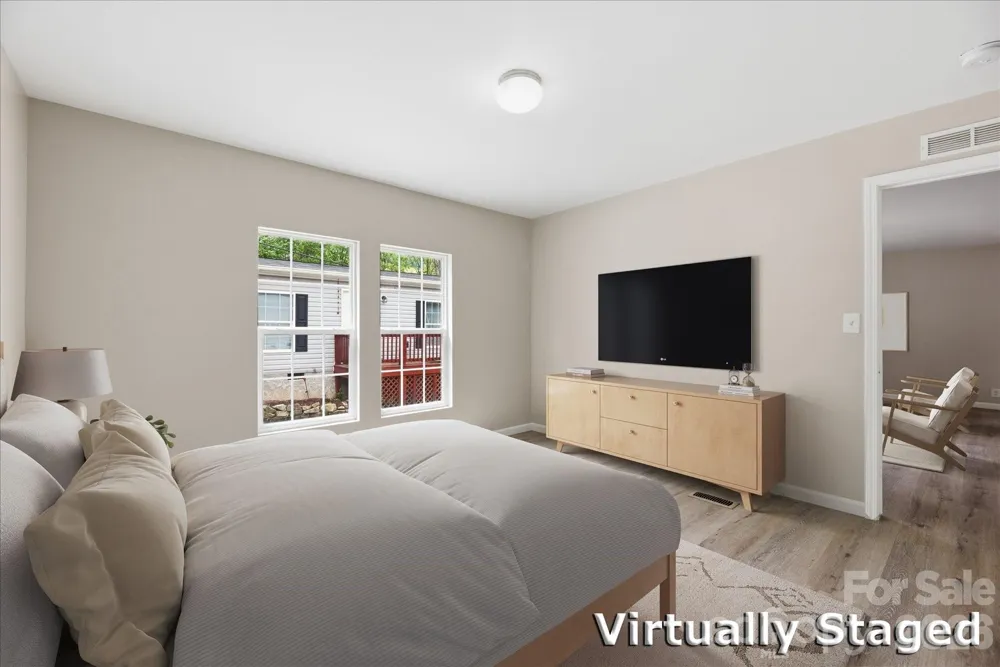 106 Central Avenue Swannanoa, NC 28778