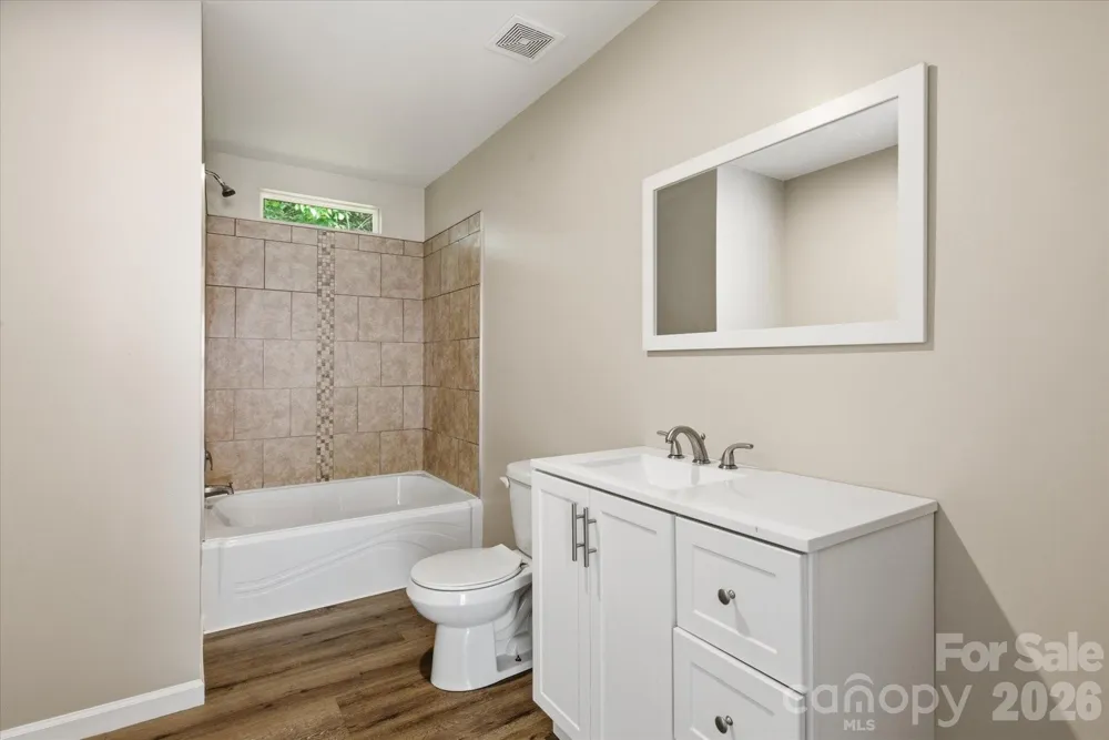 106 Central Avenue Swannanoa, NC 28778