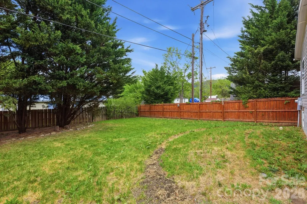 106 Central Avenue Swannanoa, NC 28778