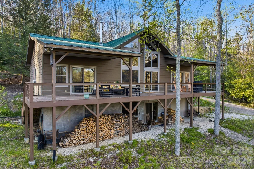163 Bear Track Lane Vilas, NC 28692