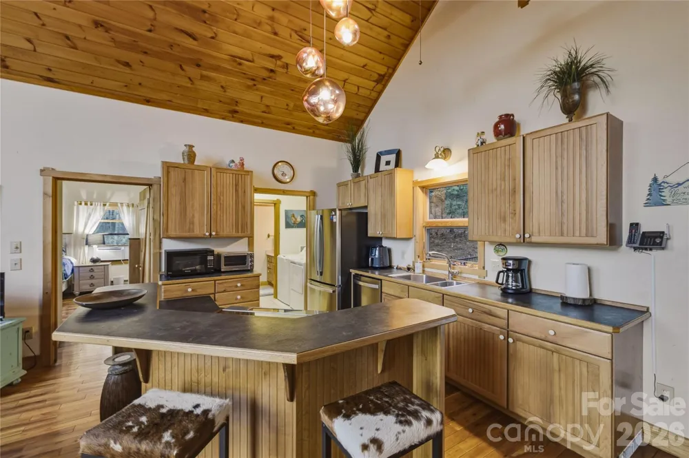 163 Bear Track Lane Vilas, NC 28692