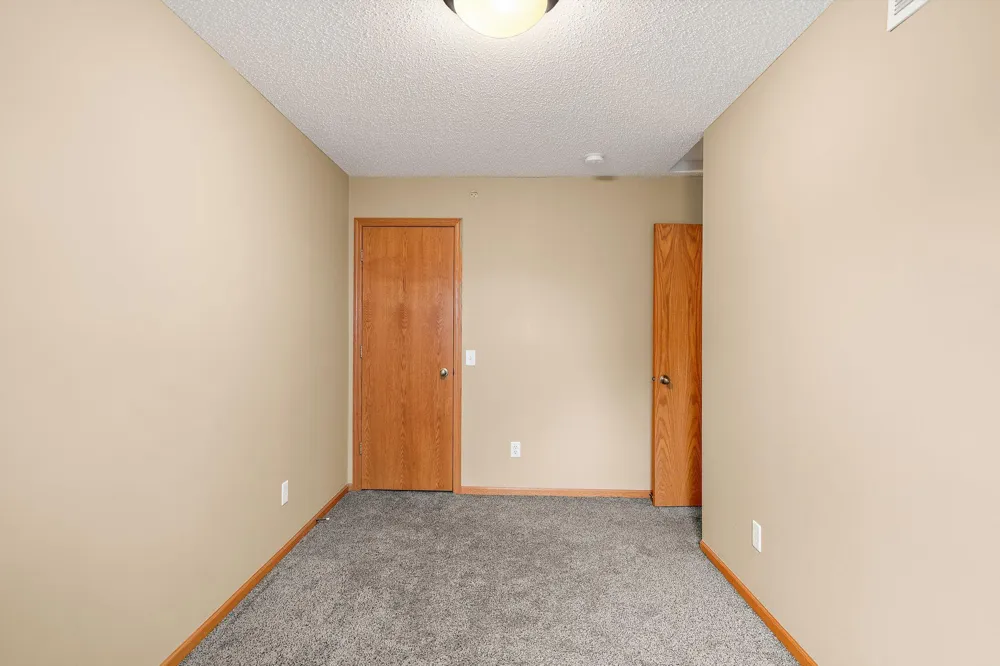 208 E Orchard Street Belle Plaine, MN 56011