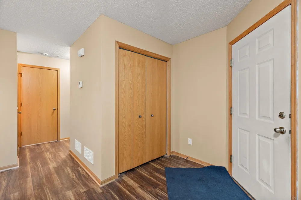 208 E Orchard Street Belle Plaine, MN 56011