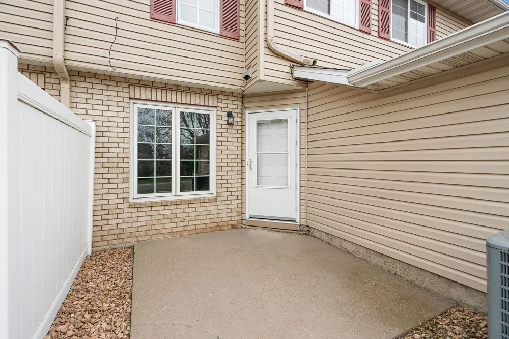 208 E Orchard Street Belle Plaine, MN 56011