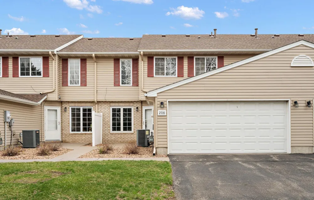208 E Orchard Street Belle Plaine, MN 56011