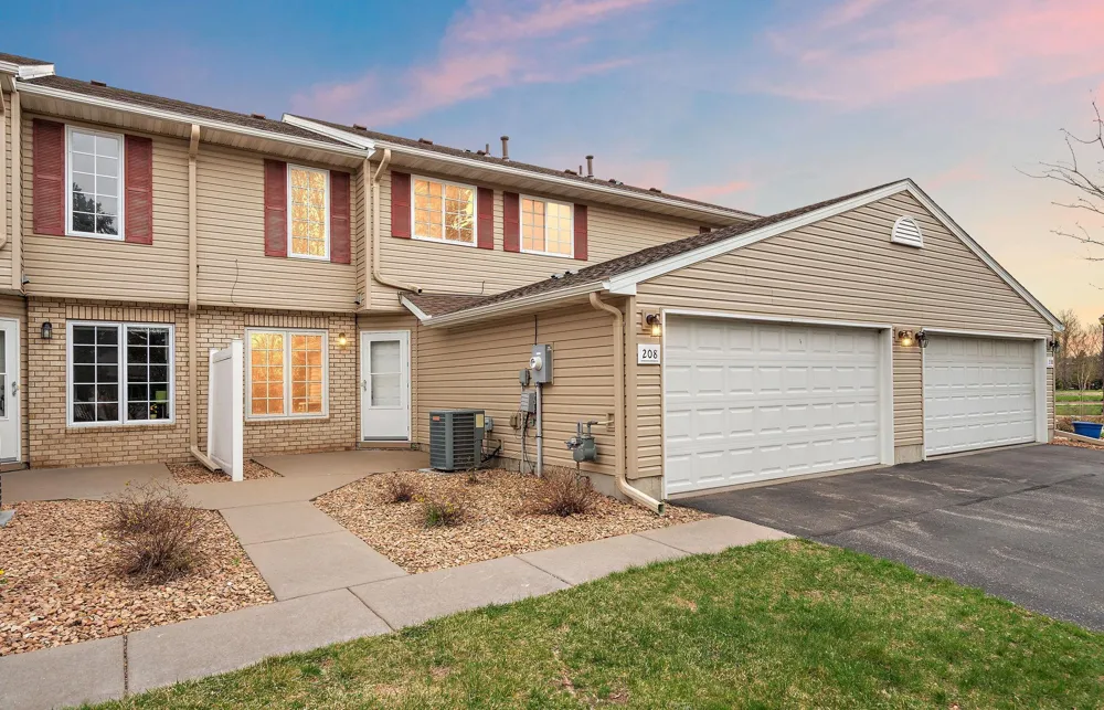 208 E Orchard Street Belle Plaine, MN 56011