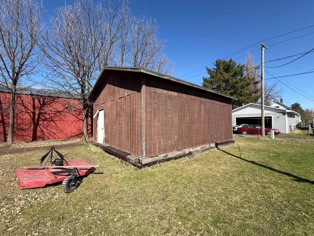 126 E Hibbing Avenue Keewatin, MN 55753