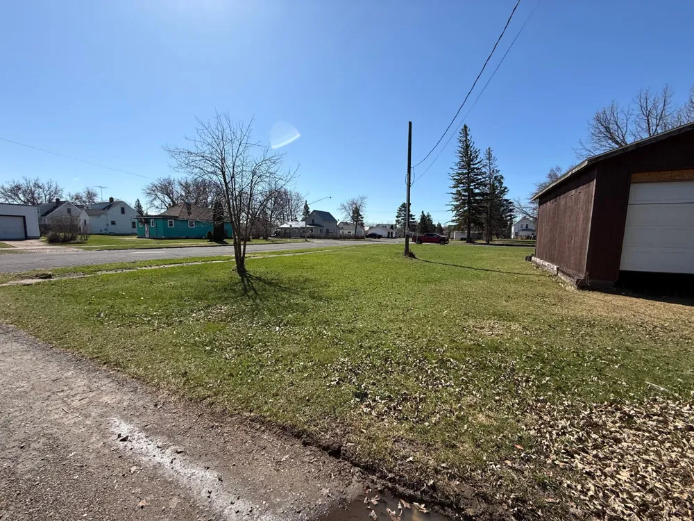 126 E Hibbing Avenue Keewatin, MN 55753