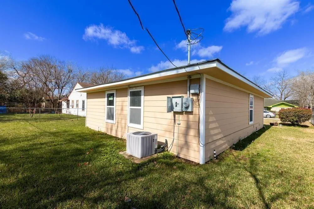 2506 6th Street Galena Park, TX 77547