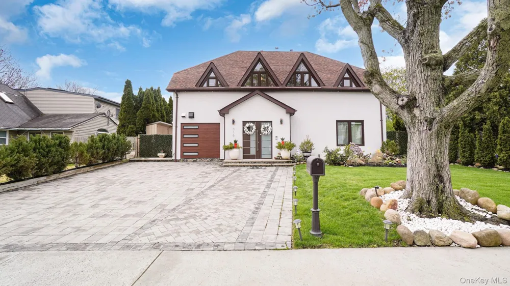 316 Acre Lane Hicksville, NY 11801
