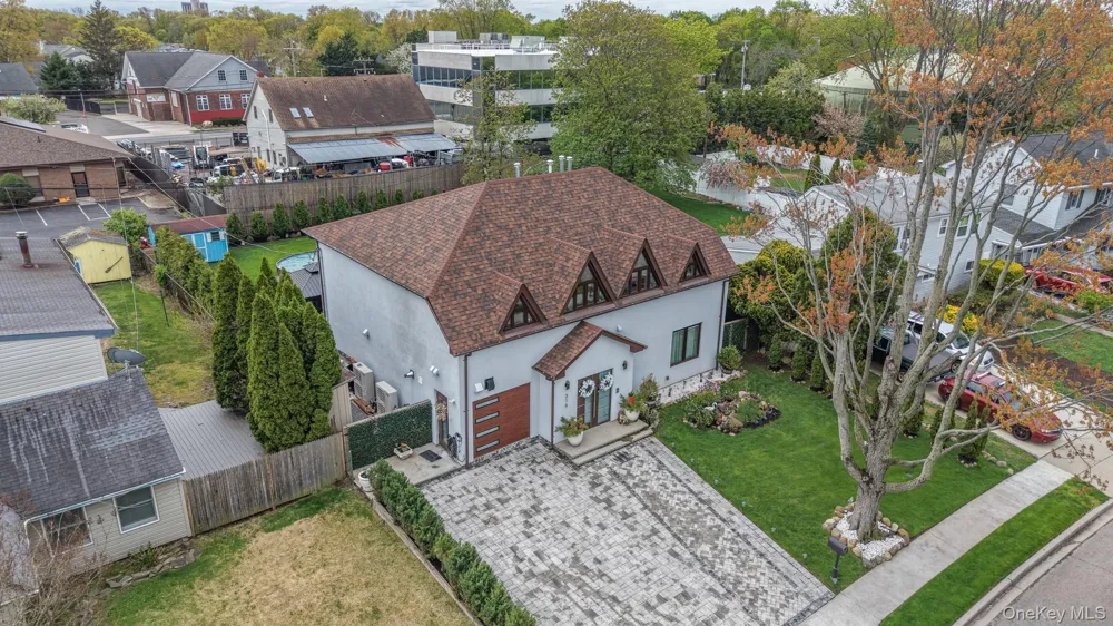 316 Acre Lane Hicksville, NY 11801