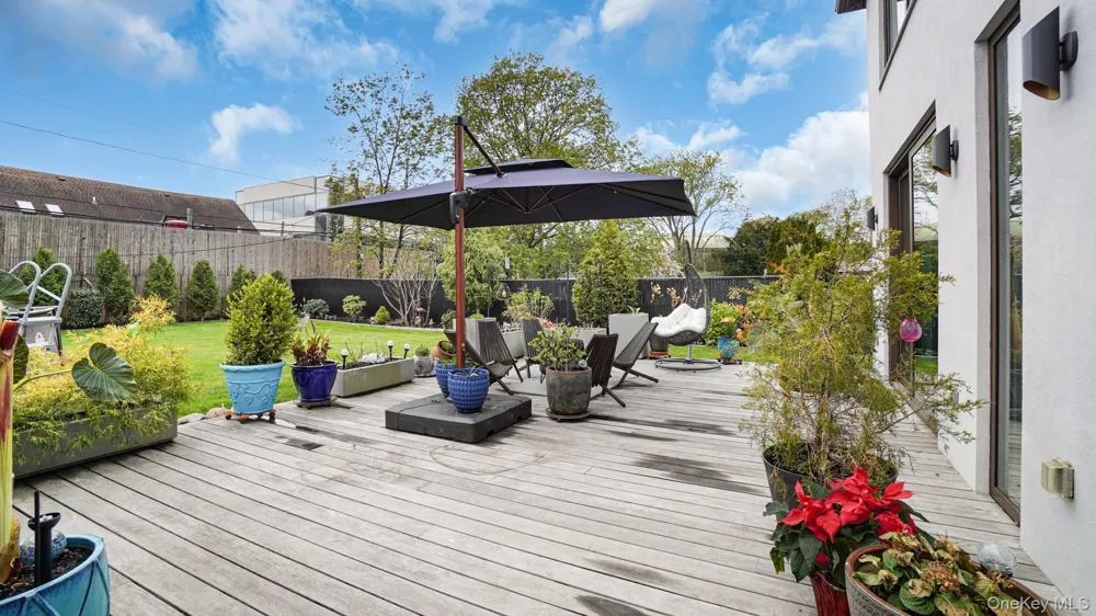 316 Acre Lane Hicksville, NY 11801