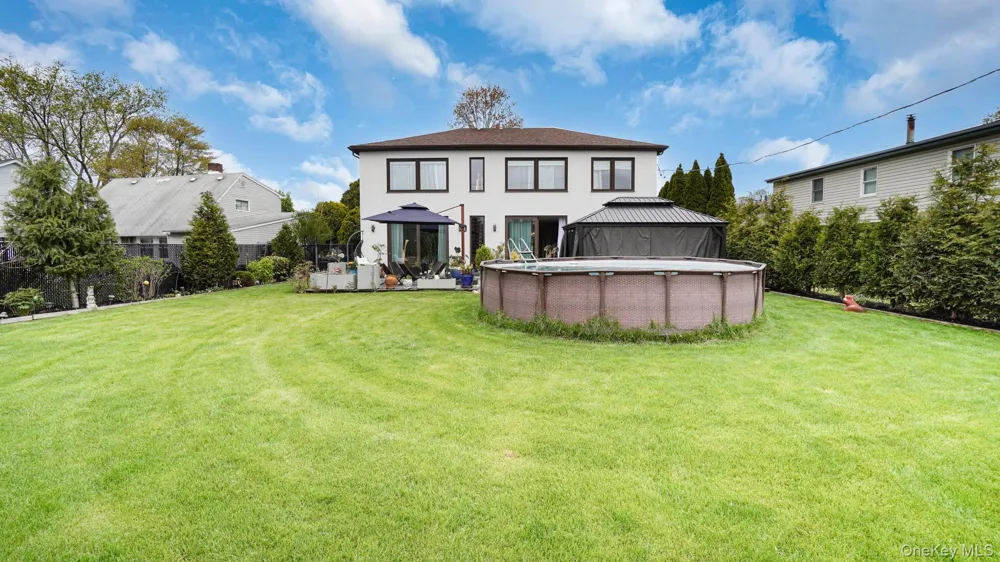 316 Acre Lane Hicksville, NY 11801