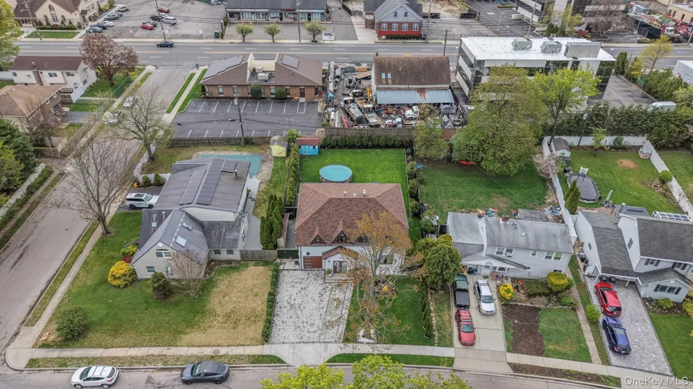 316 Acre Lane Hicksville, NY 11801