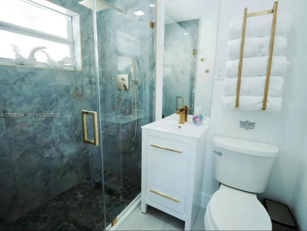 2133 Yellowtail Dr Marathon, FL 33050