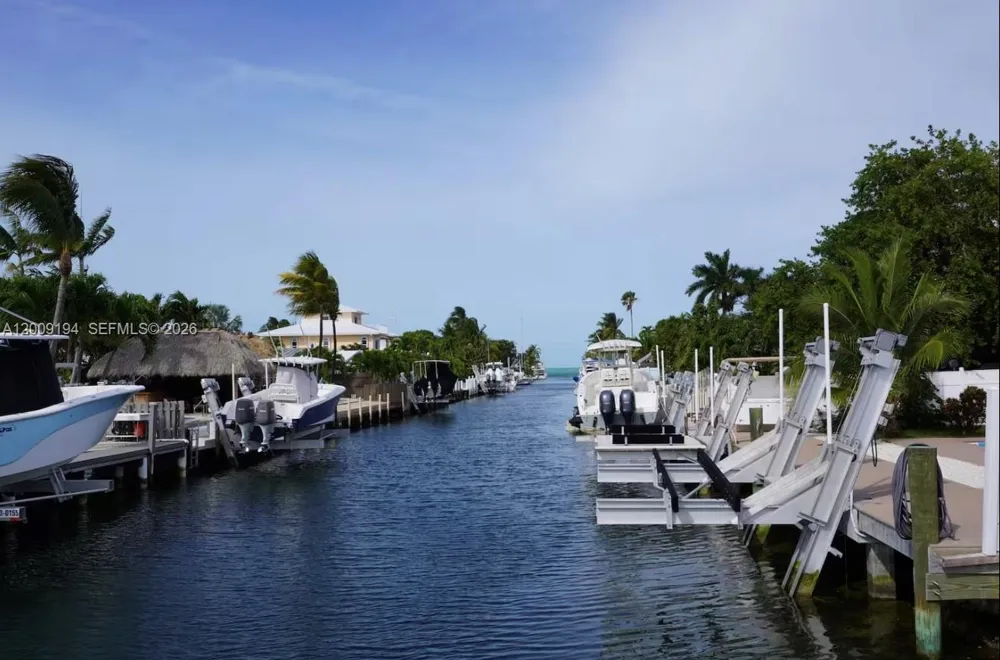 2133 Yellowtail Dr Marathon, FL 33050