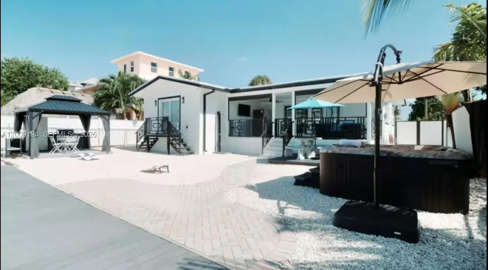 2133 Yellowtail Dr Marathon, FL 33050